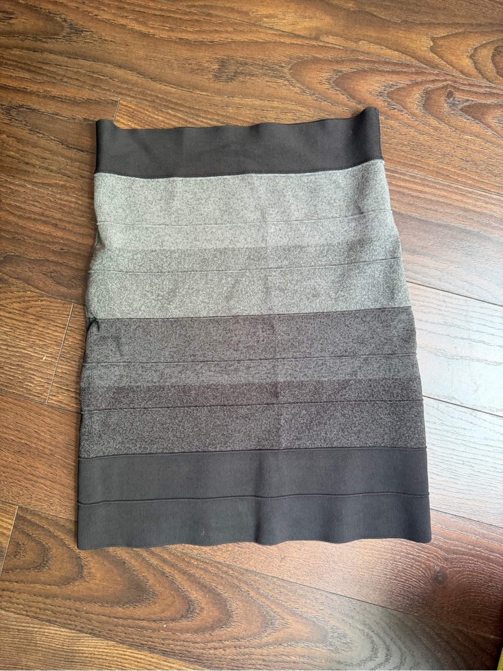 BCBGMaxAzria Gray and Charcoal Ombre Bandage Pencil Skirt